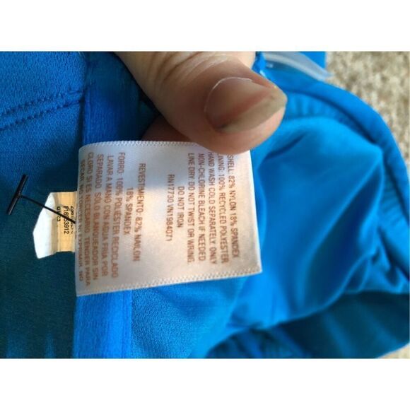 Shade & Shore Women’s Blue One Piece Swimsuit with Straps Size XL(16) - Picture 5 of 5